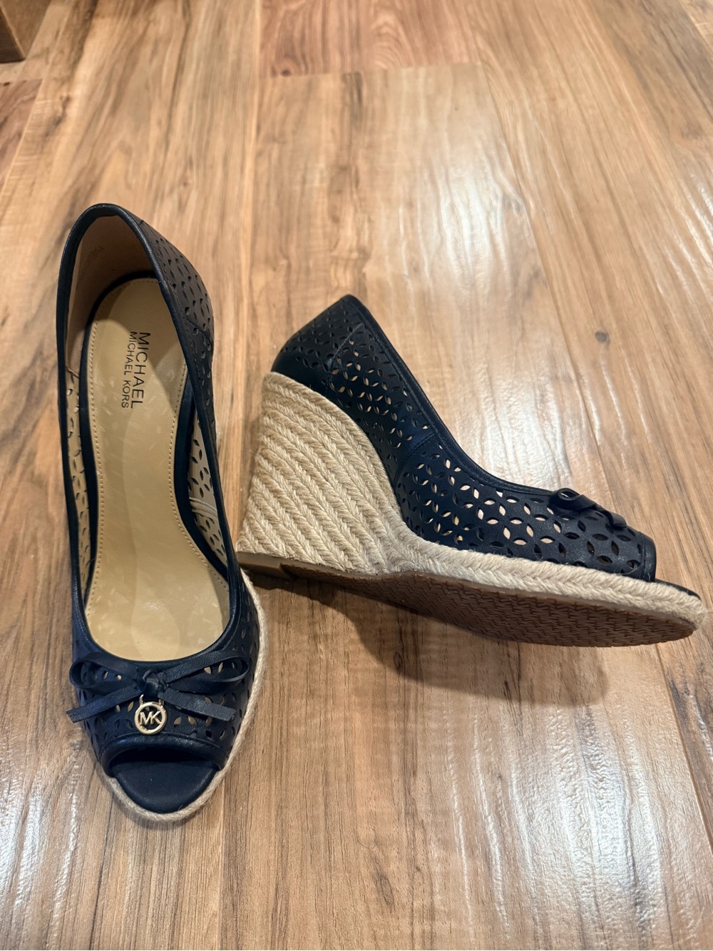 Like New - Michael Kors leather peeptoe wedge - size 7